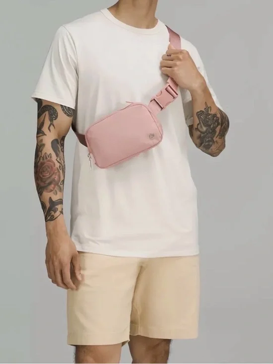 lululemon Belt Bag OG original Design Dusty Pink Crossbody Pouch - Picture 5 of 12